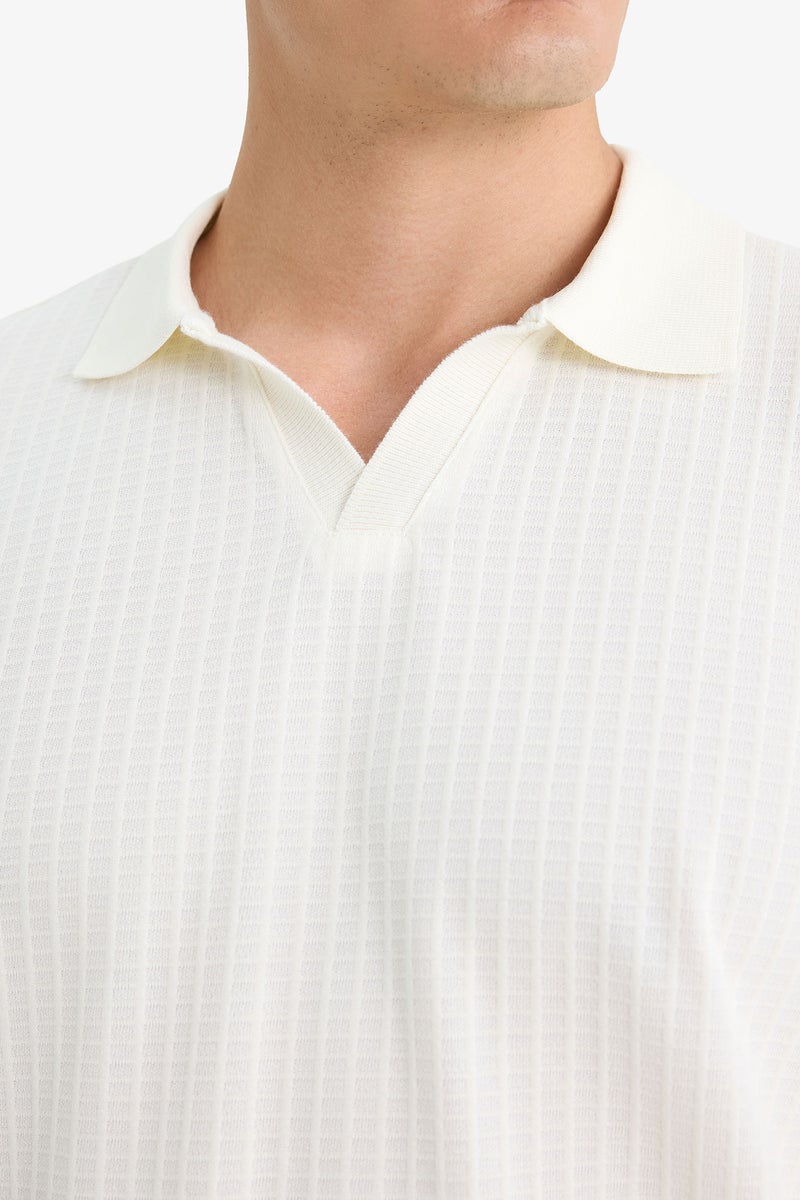 ديفاكتو تيشيرت بولو نص كم قصة عادية بيج فاتح - Image 5